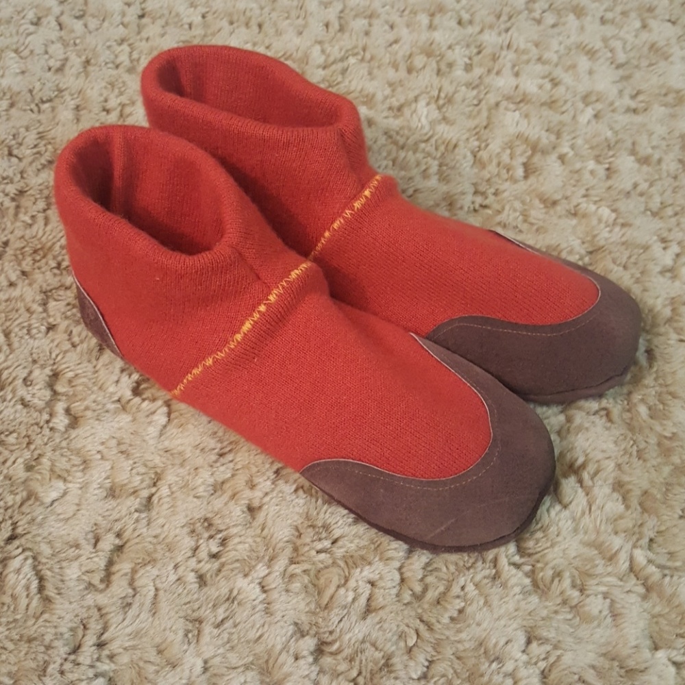 Kids casmere and leather house slippers